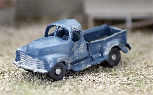 1950s Truck In Accident Or Scrapyard Truck Finished HO Scale 3 1950s Truck In Accident Or Scrapyard Truck Finished HO Scale