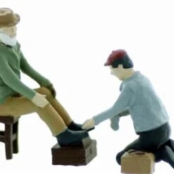 O Scale People ShoeShine Boy Shining Shoes Finished Set