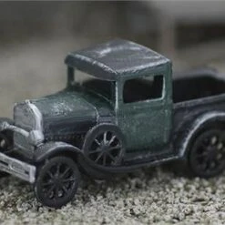 HO Scale 1930s Pick Up Truck Model, Finished 1/87 Vehicle