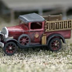 HO Scale 1930s FIRE CHIEF Fire Truck Model, Finished 1/87 Vehicle